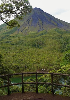 Costa Rica lesbian tour - Arenal Volcano