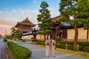Japan geisha lesbian tour