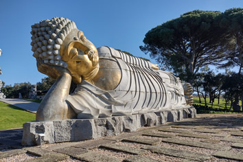 Portugal lesbian tour - Buddha Eden Gardens