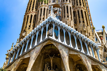 Barcelona Sagrada Familia lesbian tour