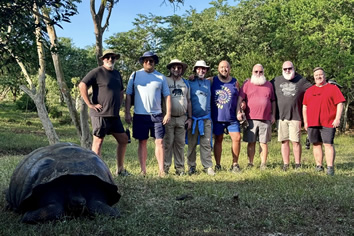 Galapagos bears cruise giant turquise