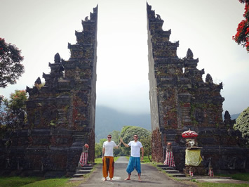 Bali gay tour - Pura Besakih