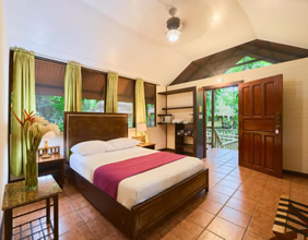 Evergreen Lodge room