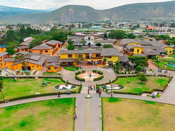 Ecuador gay tour - Middle of the World