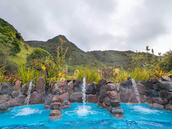 Ecuador gay tour - Papallacta Hot Springs