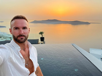 Gay Santorini tour