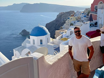 Santorini gay travel