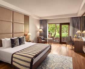 Jaypee Palace Hotel room
