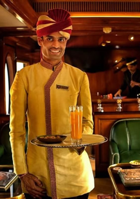 Maharajas Express luxury gay train