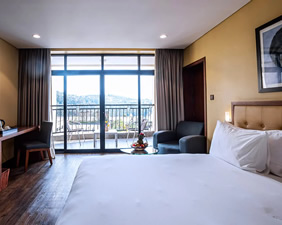 Mantis Kivu Marina Bay Hotel room