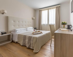 Catalunya Hotel room