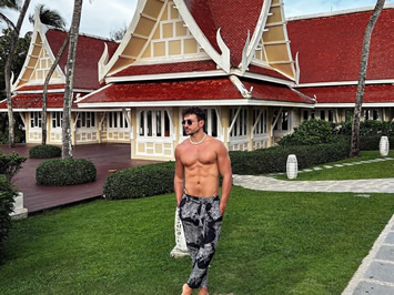 Phuket gay sailing cruise