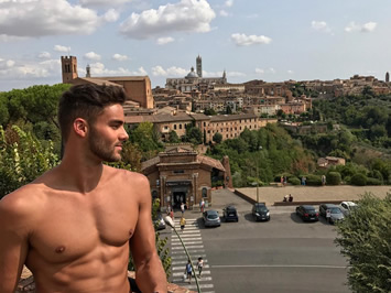 Siena Italy gay tour