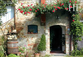 Gay Tuscany hiking holidays