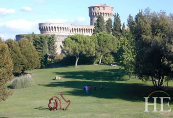 Volterra, Italy gay hiking tour