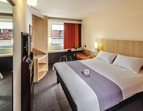 ibis Praha Old Town Hotel room