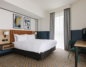 voco Belfast Hotel room