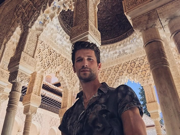 Granada Spain gay tour