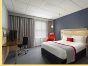 Holiday Inn Express Edinburgh City Centre Hotel room