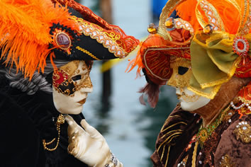 Venice Carnaval gay trip