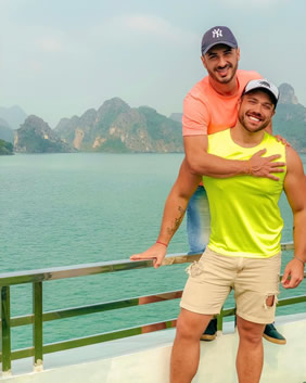 Gay Ha Long Bay cruise