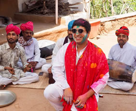 India gay tour guide