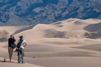 Gobi Desert gay tour - Khongor sand dunes