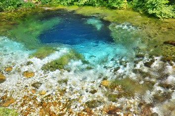 Albania gay adventure - Blue Eye Lake