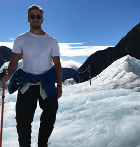 New Zealand glaciers gay hike