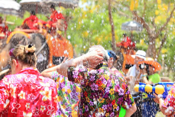 Songkran Thailand gay tour