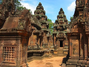 Cambodia gay travel - Banteay Srei Temple
