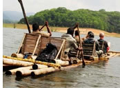 Kerala gay tour - Bamboo rafting