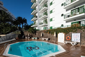 Don Diego Apartments pool