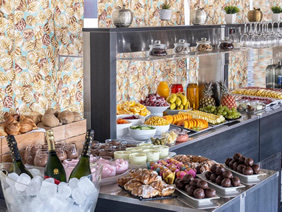 Axel Beach Maspalomas breakfast