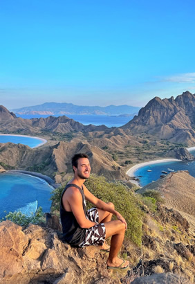 Padar Indonesia gay cruise