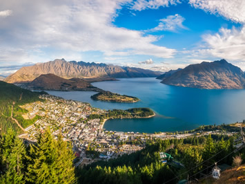 Queenstown, New Zealand gay tour