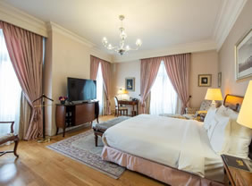 Pera Palace Hotel room