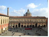 Italy gay tour - Piazza Maggiore, Bologna