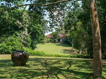 Sri Lanka gay tour - Lunuganga Garden in Bentota